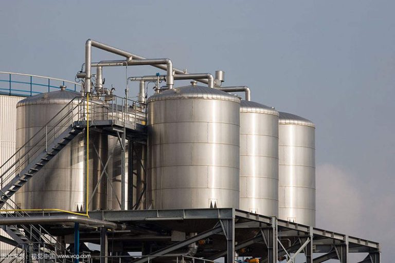 Stainless Steel In Storage Tanks